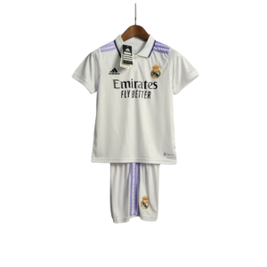 Real Madrid 2022/23 Kinder-Set